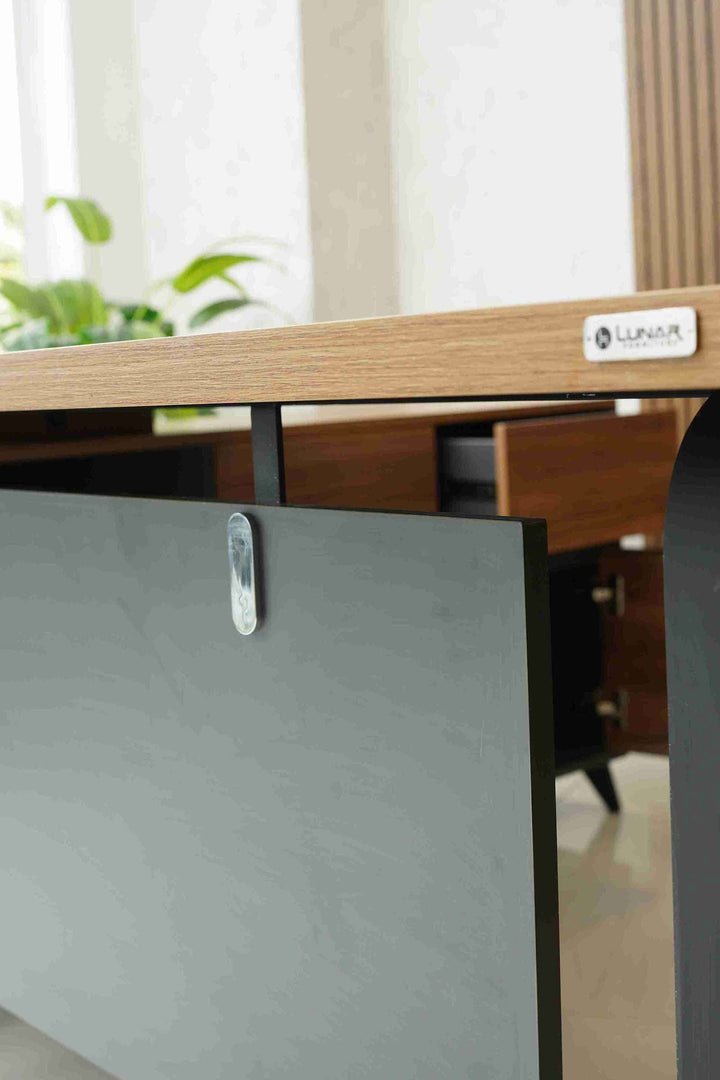 Slyn SLYN Executive Desk – Offinex.pk